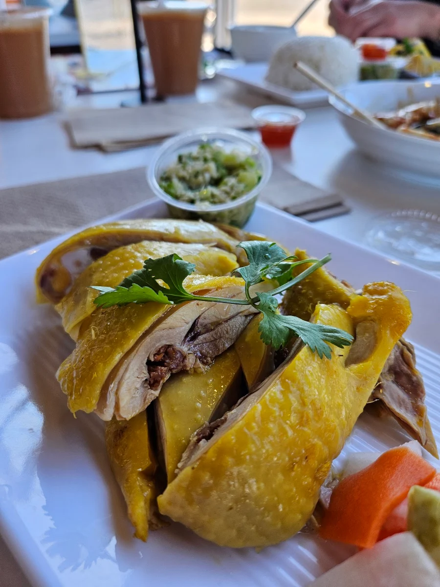 海南雞飯 hainan chicken, Rice Bowl Deluxe (Whyte Ave)